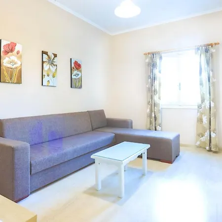 Kiki בית נופש Agios Spyridon (Corfu)